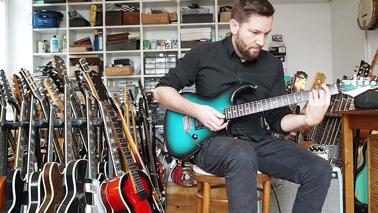 Aria Pro II RS Inazuma-V guitar - YouTube