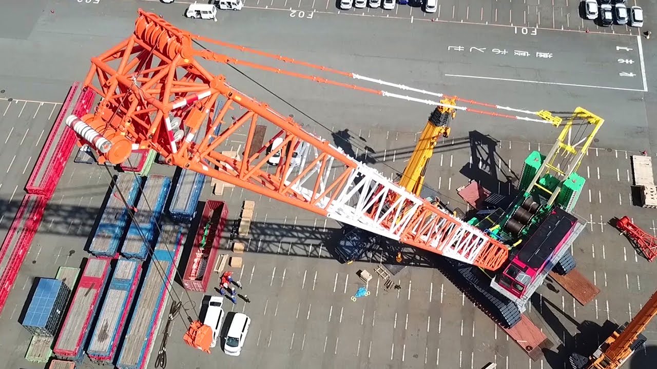 Crawler Crane:The first CC8800-1 as Tadano Demag arrived in Japan