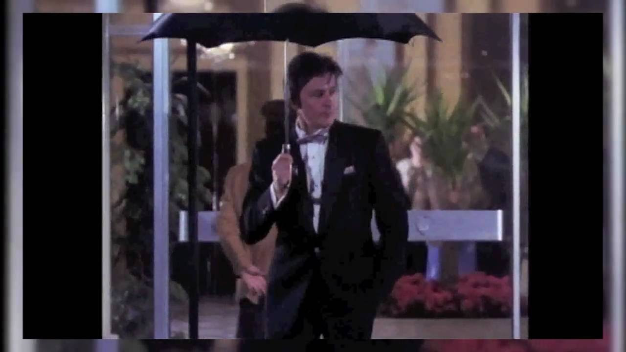 1979 ダーバン - YouTube