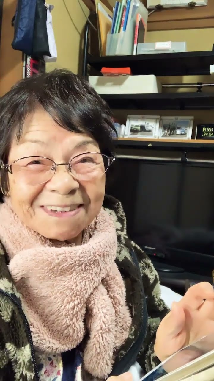 93-year-old Tsum Tsum Grandma is surprised! Even though I have the