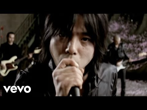 エレファントカシマシ - 「桜の花、舞い上がる道を」 - YouTube