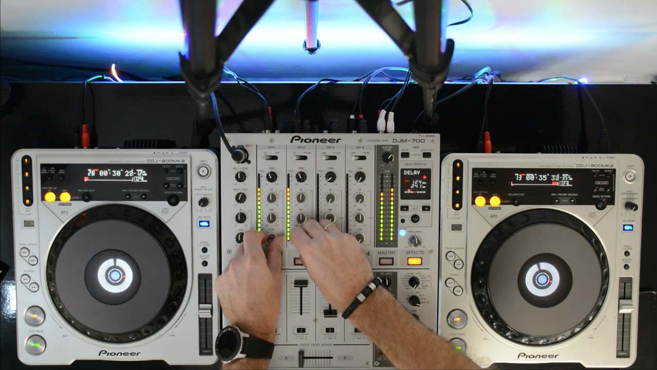 Pioneer CDJ-800MK2 & DJM-700 Live Mix - YouTube