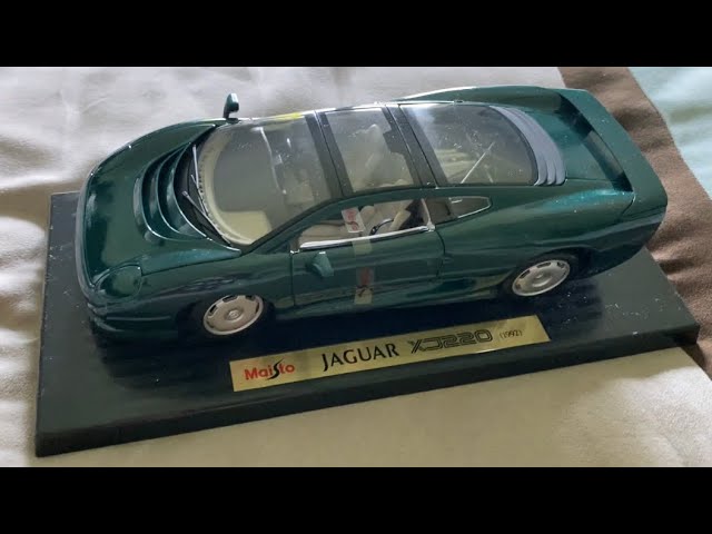 Maisto 1992 Jaguar XJ220 Unboxing (Scale 1/18) - YouTube