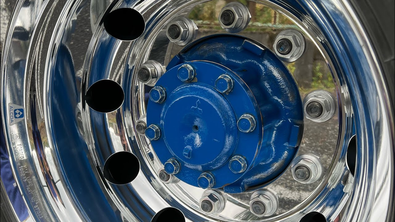 アルミホイール「アルコア」時幻&暗闇の光輝で磨きました - YouTube