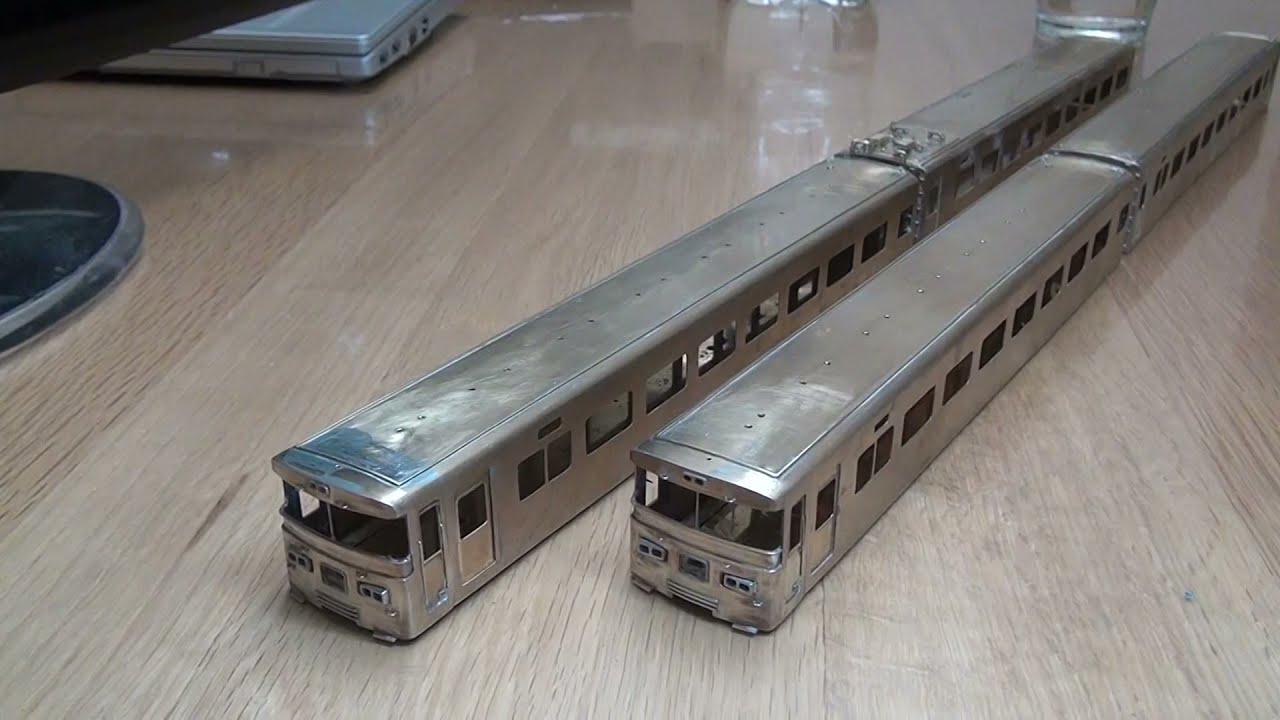 HO J(1/80) 卓上ボール盤で鉄道模型のボディーを真鍮板から切り出して
