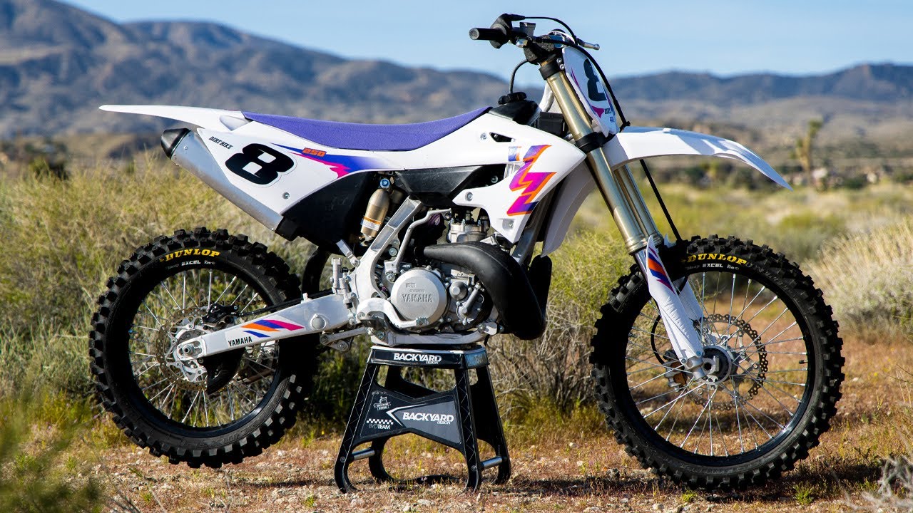 2024 ヤマハ YZ250 XNUMX ストロークビデオテスト：ジャレッドと