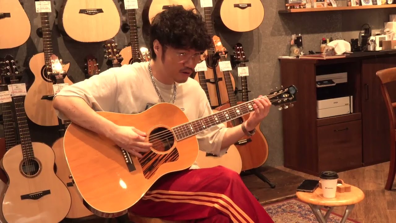 Gibson ADVANCED JUMBO (2002) - YouTube