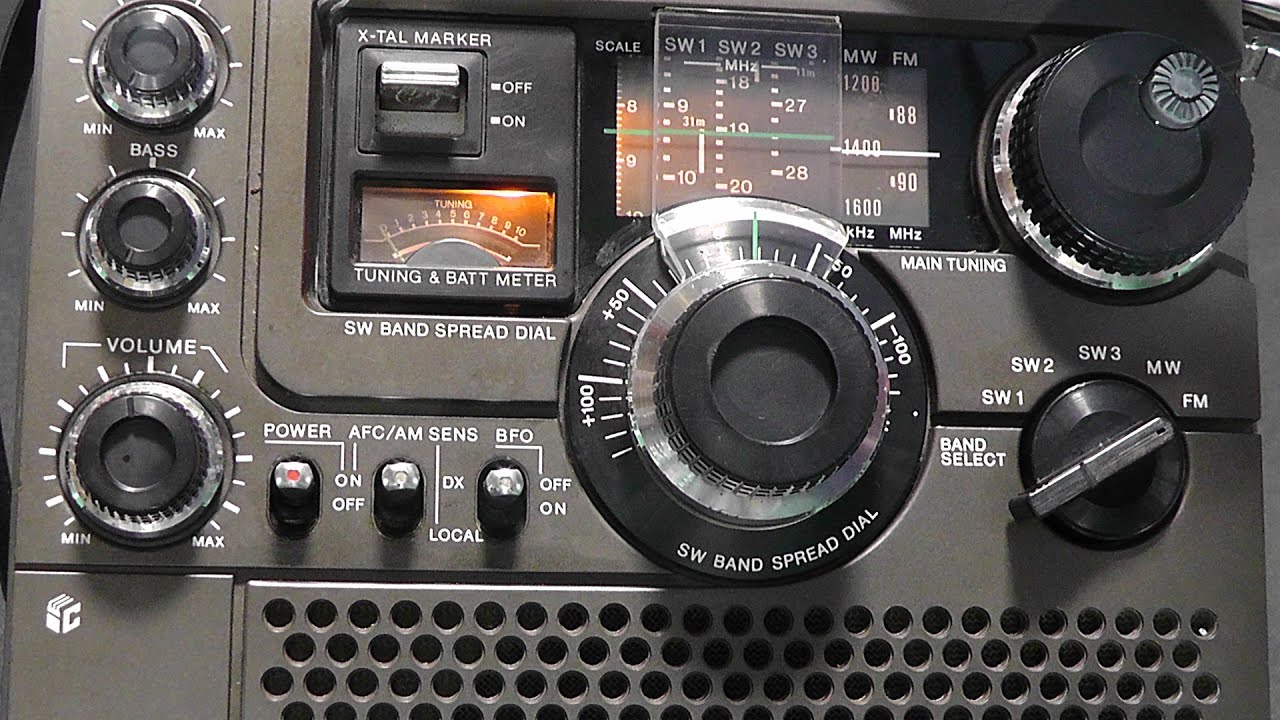 Youthful Memories Radio Repair (SONY Skysensor ICF 5900) - YouTube