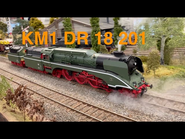 KM1 Gauge 1 Model Railway Steam Locomotive Reichsbahn DR 18 201
