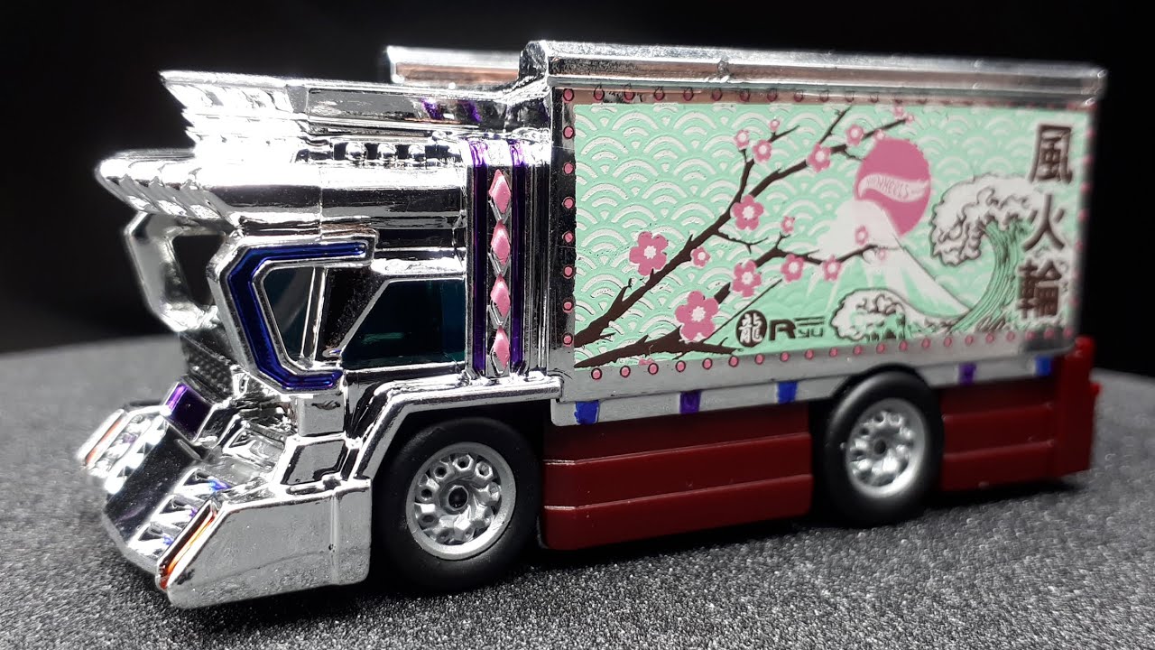 Raijin Express dekotora truck by Hot Wheels with 3D printed wheels