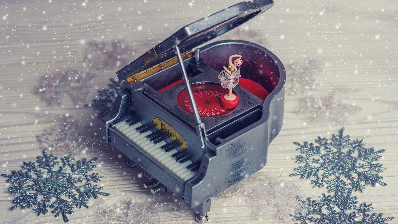 白い恋人達 - 桑田佳祐（フル） - YouTube