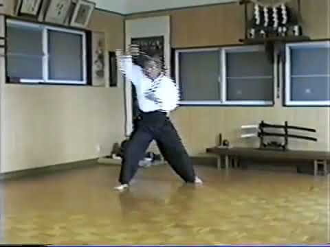 №4 宗幹流双節棍道 諸手技基本七種目 Morotéwaza Kihon Nanashūmé