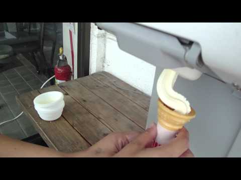 1度食べたら病みつき！サンデン・アイスクリーム - YouTube