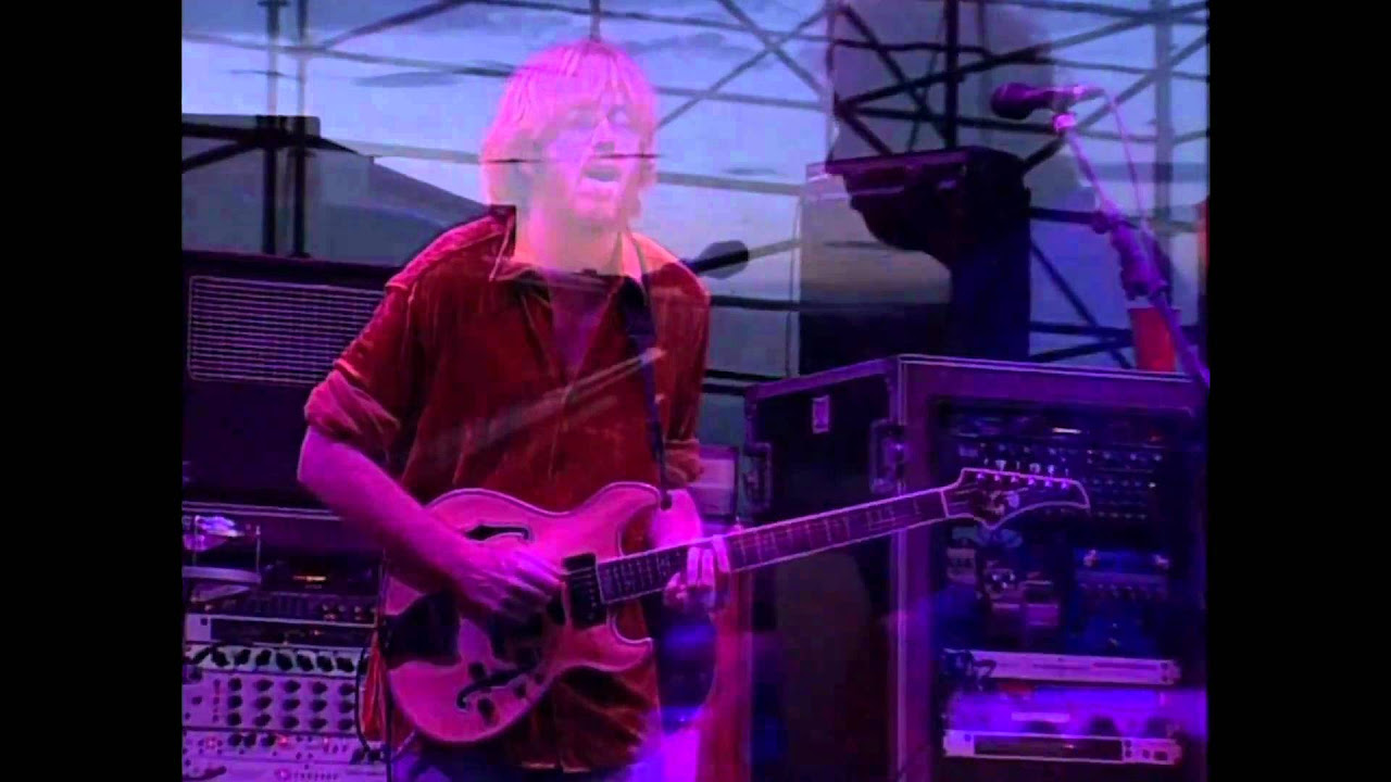 Phish - David Bowie (Clifford Ball) - YouTube