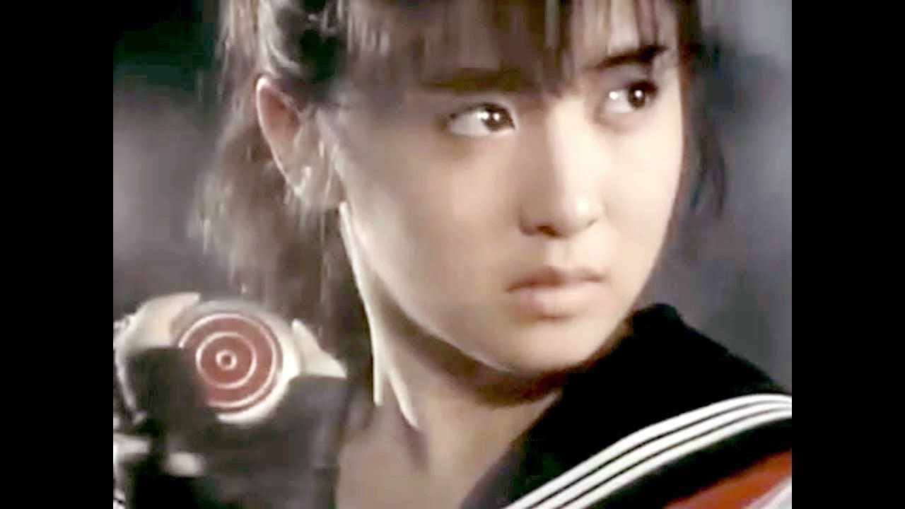 斉藤由貴 ♪ 初代スケバン刑事 - YouTube