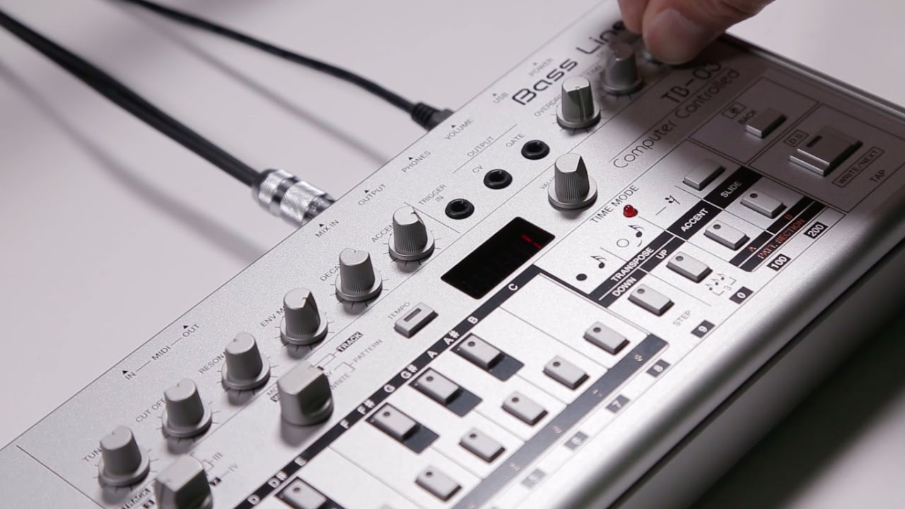 Roland Boutique Start - TB-03 Bassline Synthesizer Tutorial - YouTube