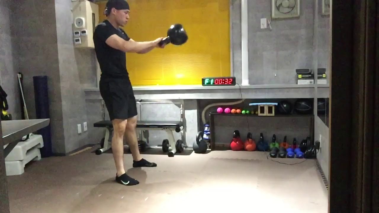 ケトルベルトレーニングで「バネ」を鍛えろ！【プライオメトリクス