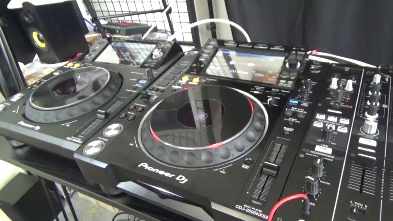 XDJ-1000mk2 CDJ-2000NXS 人気機種比較 XDJ-1000mk2は2000NXS2の練習用