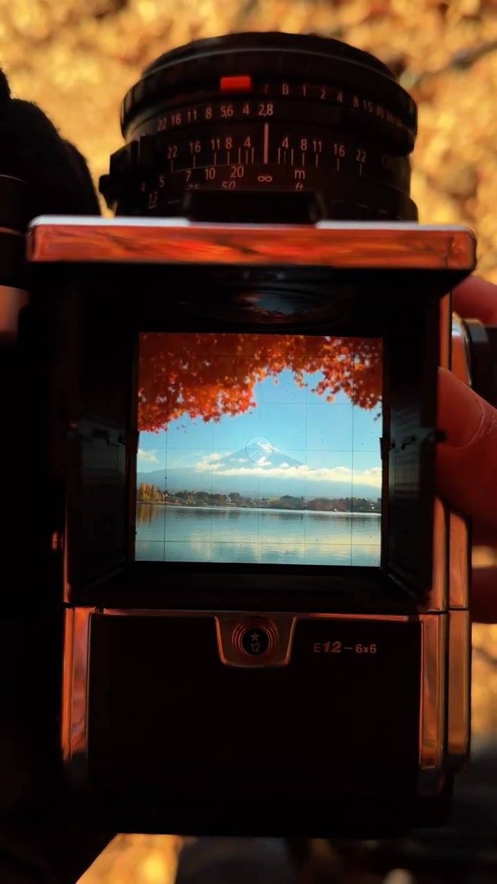 秋静かなる、フィルムカメラから覗く富士山 ｜Hasselblad 203FE - YouTube