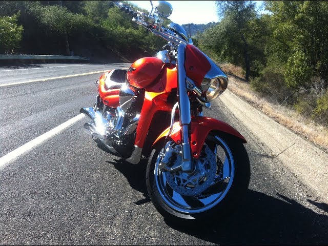 How to Replace Spark Plugs on a Suzuki M109R - YouTube