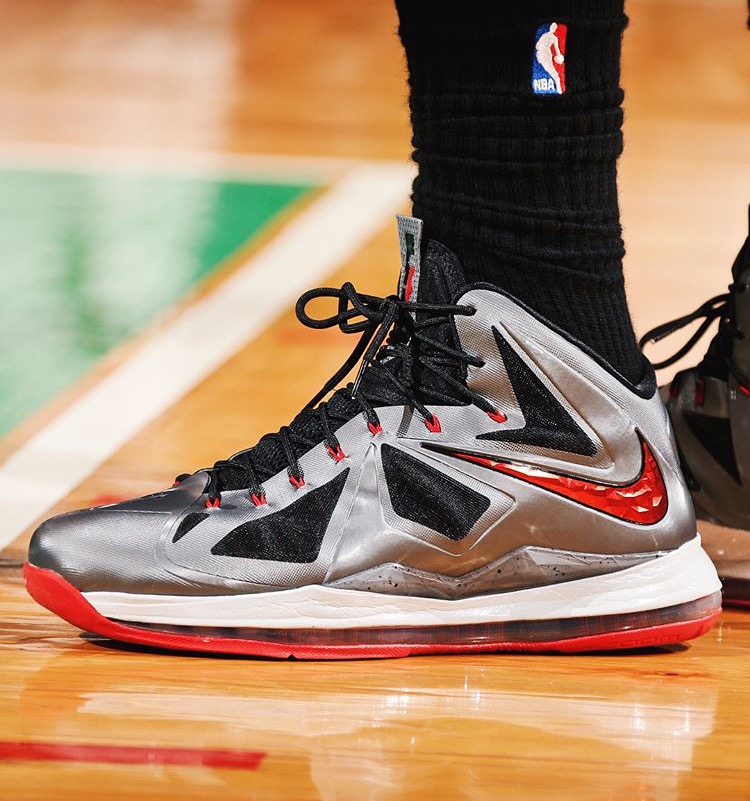 5年前の今日】レブロン・ジェームズは『ナイキ レブロン 10』を履いて