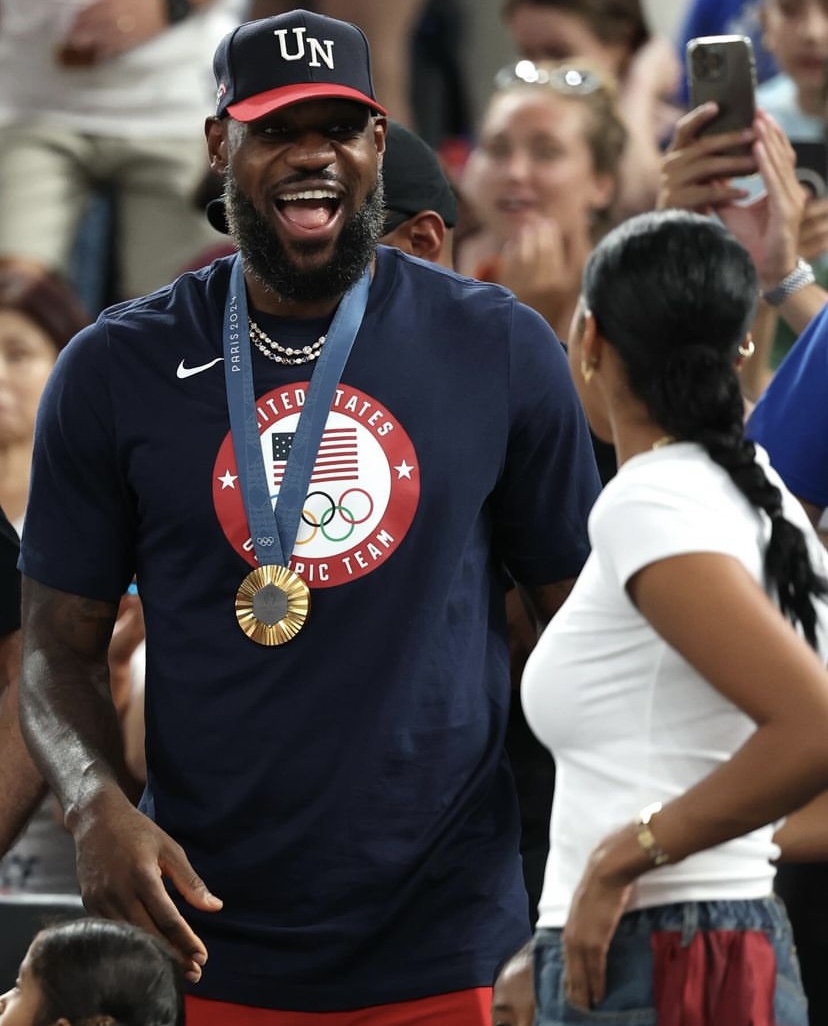 レブロン・ジェームズのファッション コレクション -2024年8月- | 8469