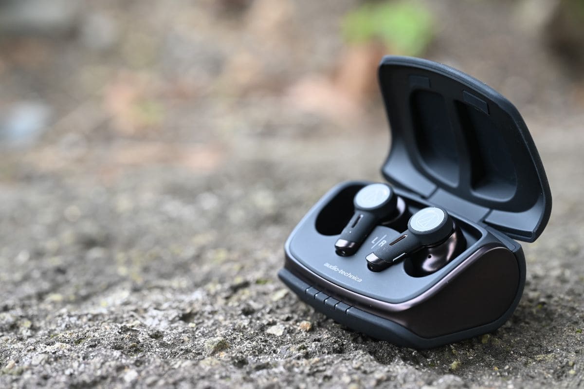 True Wireless Earbuds Review) audio-technica ATH-TWX9: Classy