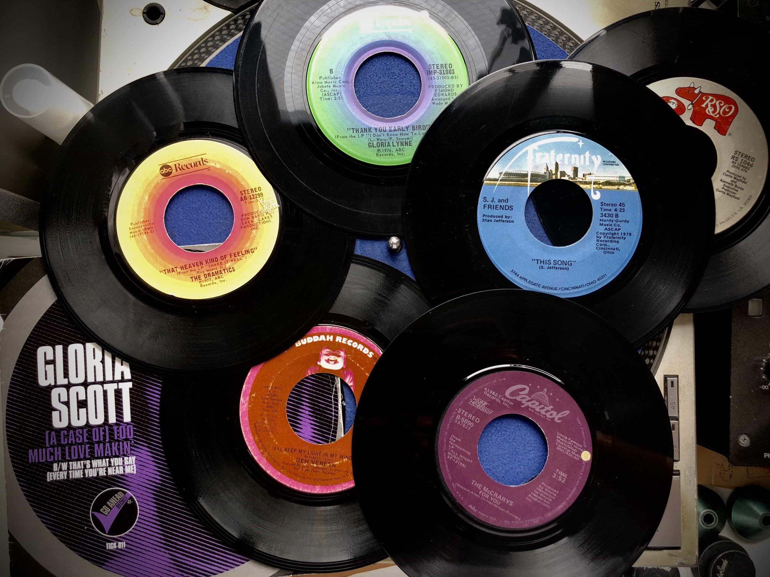 DJ目線】7インチレコードの見おとし厳禁なフリップサイド第2回 – Bee's