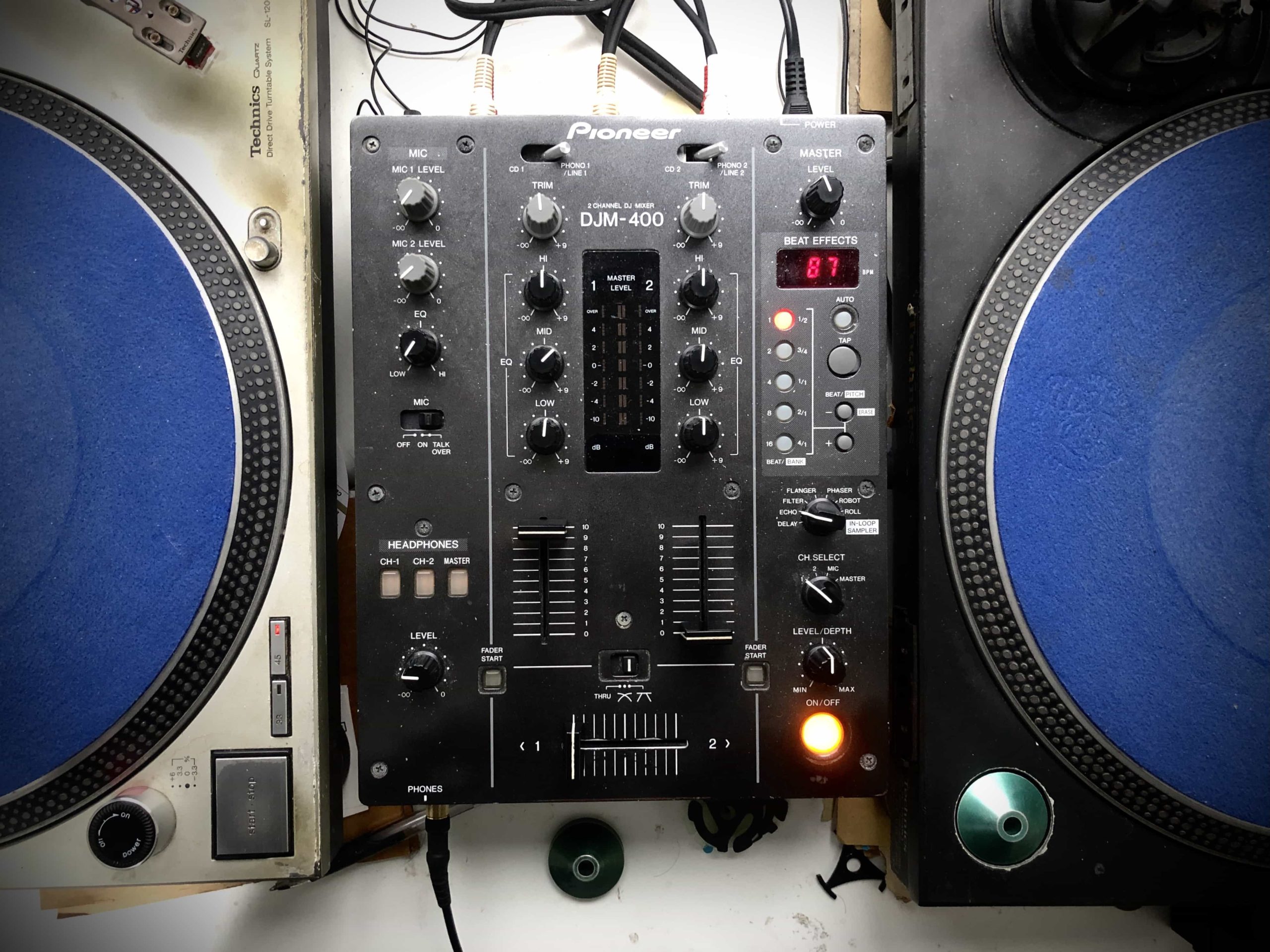 DJ機材】生産終了？DJミキサーPioneer-DJM400がコスパ最強なワケ