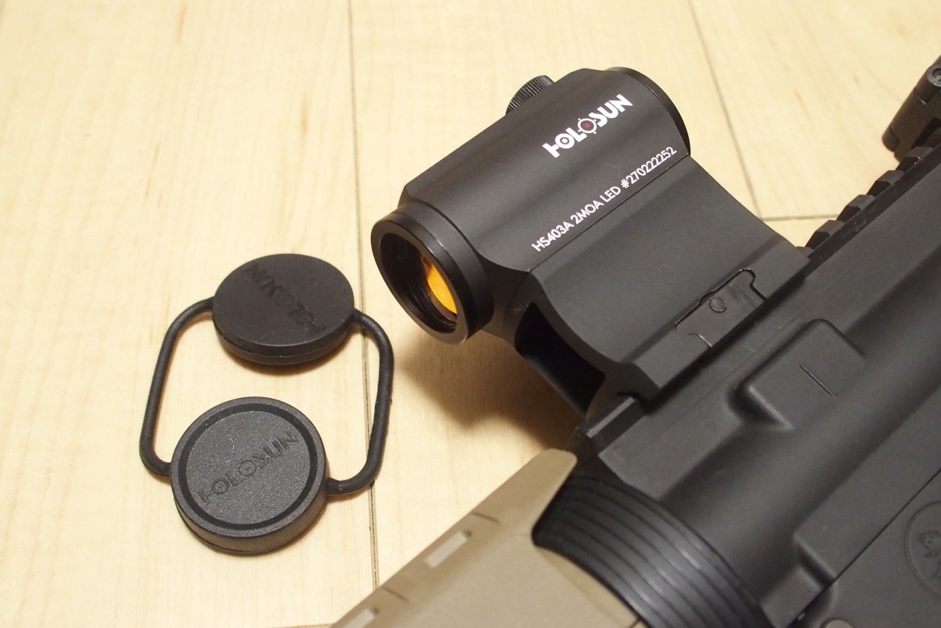 安価な実銃用ドットサイト、HOLOSUN(ホロサン) PARALOW HS403Aの