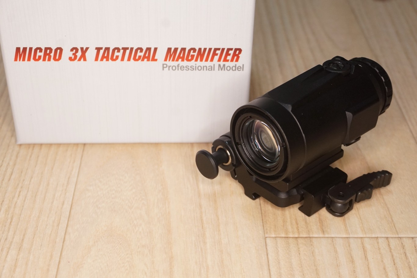 NOVEL ARMSの新作小型マグニファイア、MICRO 3X TACTICAL MAGNIFIERの