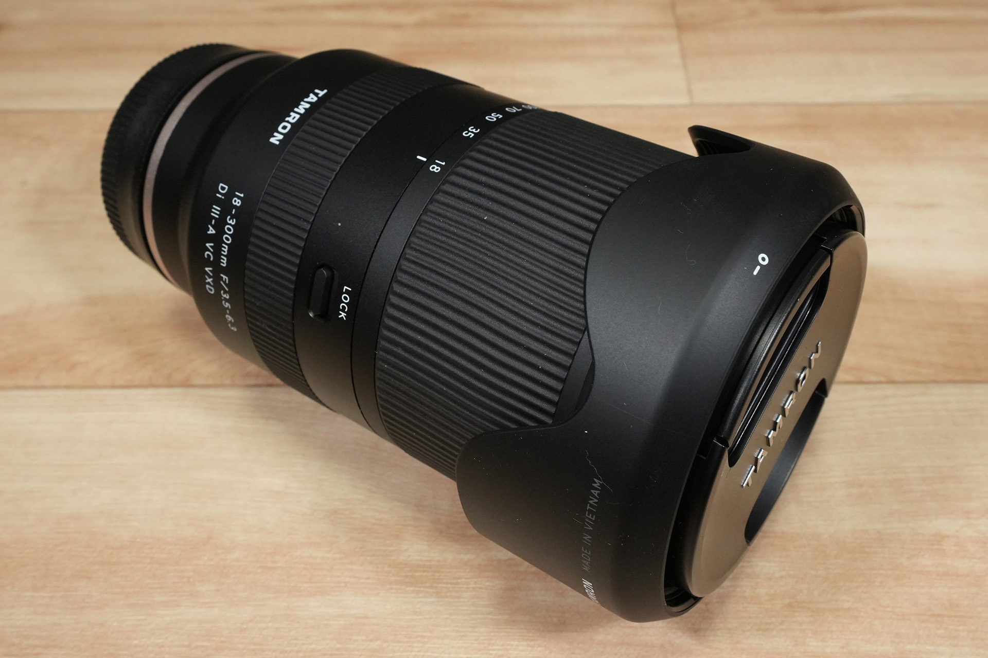 広角から望遠まで幅広く使える、Tamron 18-300mm F/3.5-6.3 Di III-A