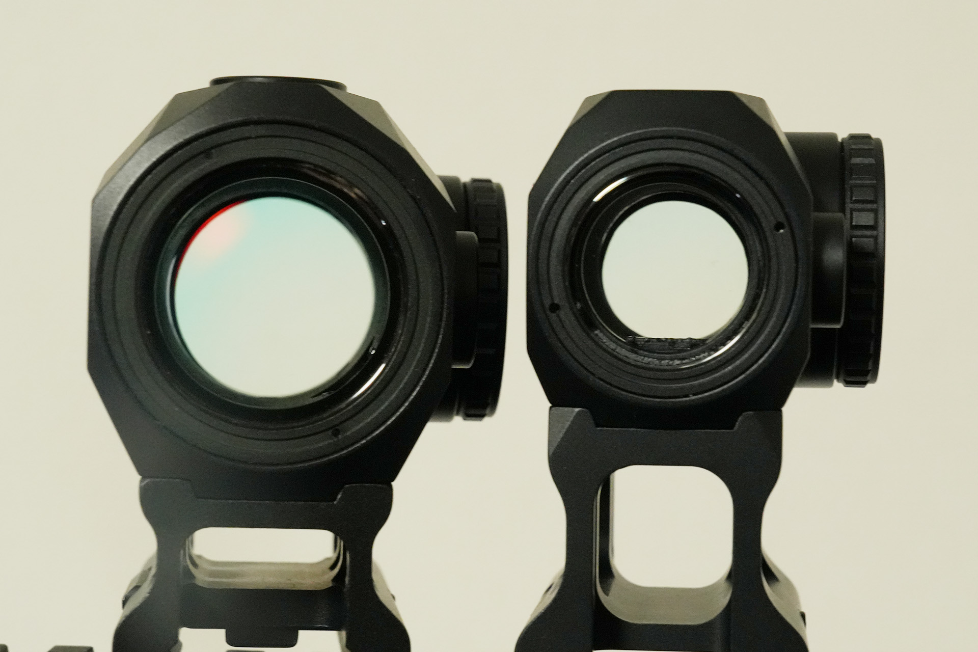 T1サイズを一回り大きくしたドットサイト、Vector Optics SCRAPPER 1