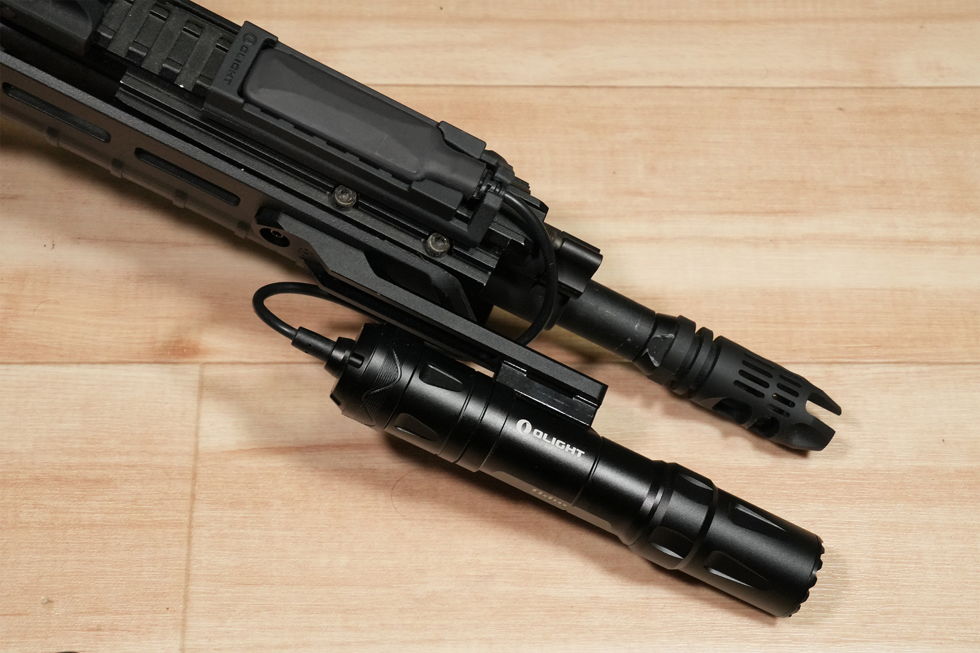 Arisaka T.REX ARMS Lightbar Scout MountレプリカにOLIGHT ODIN 2000