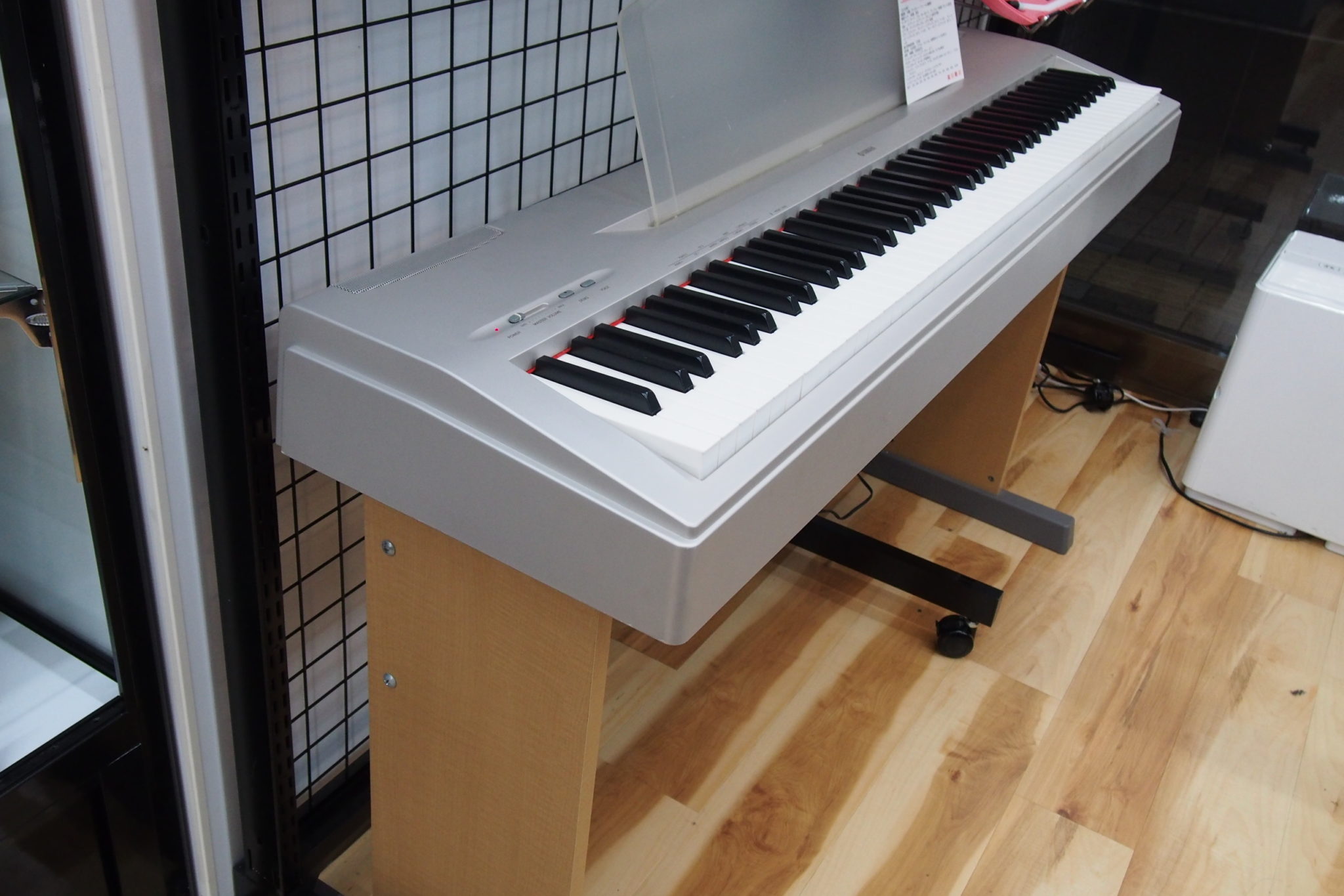 買取情報】軽くてスピーカー付きのヤマハ電子ピアノ『YAMAHA Digital