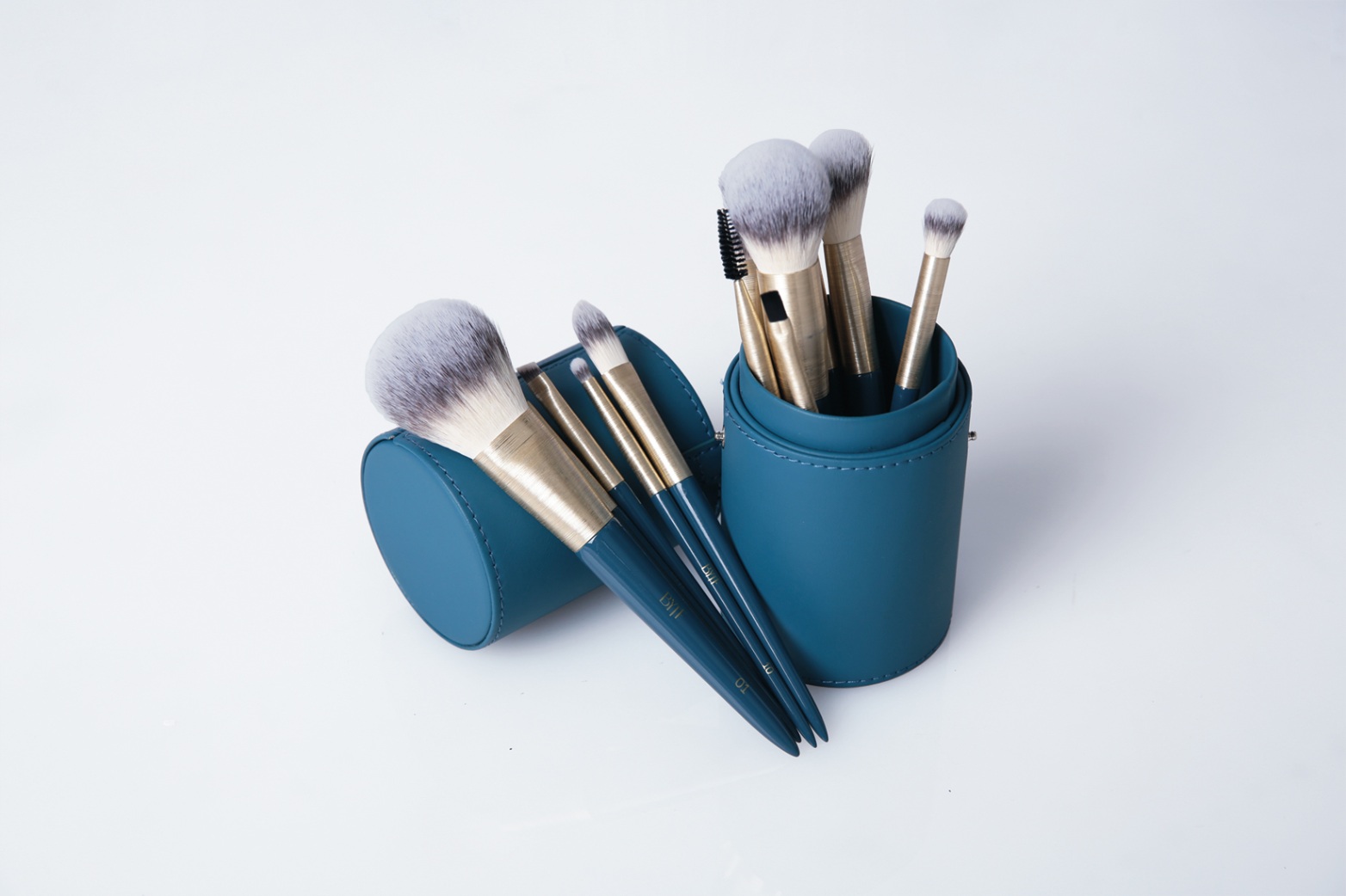 BYTFから13本セットの「アンビションメイクアップブラシ」が発売 ナノ