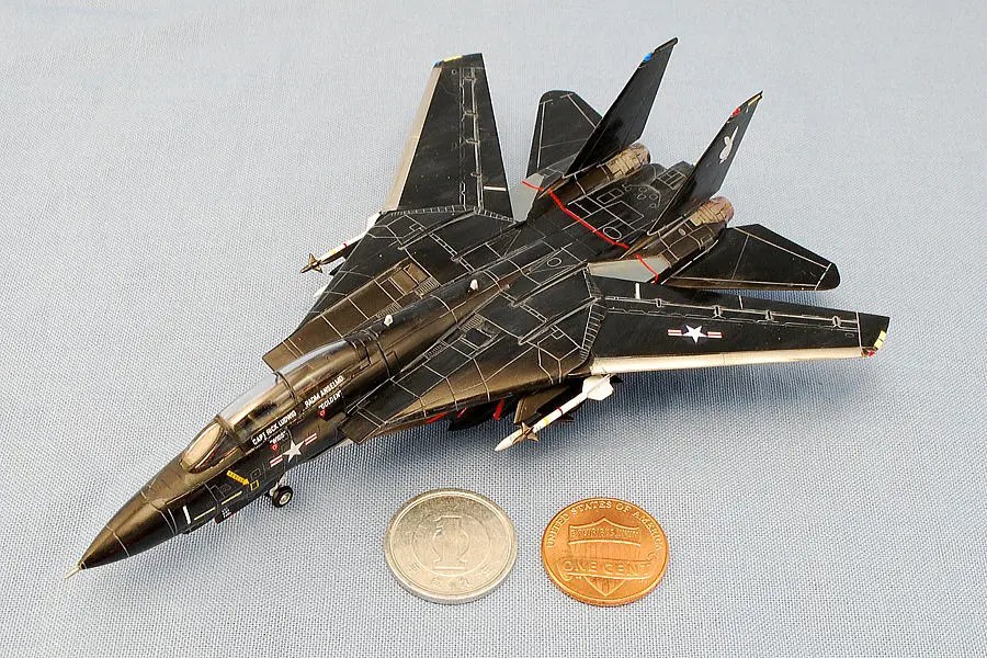 F-14A ブラックトムキャット アメリカ海軍艦上戦闘機 レベル 1/144