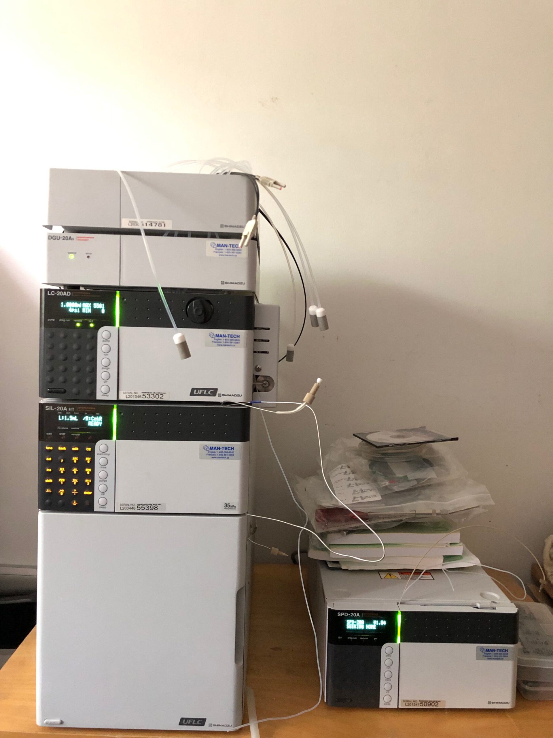Shimadzu Prominence 20 HPLC System Including Software and Spare Parts