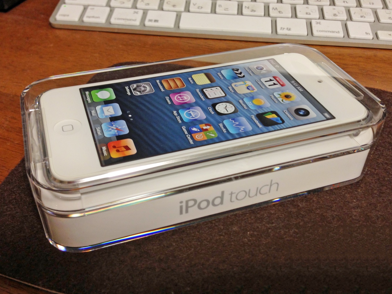 iPod touch 第5世代 MD720J/A 32GB ホワイト＆シルバー購入