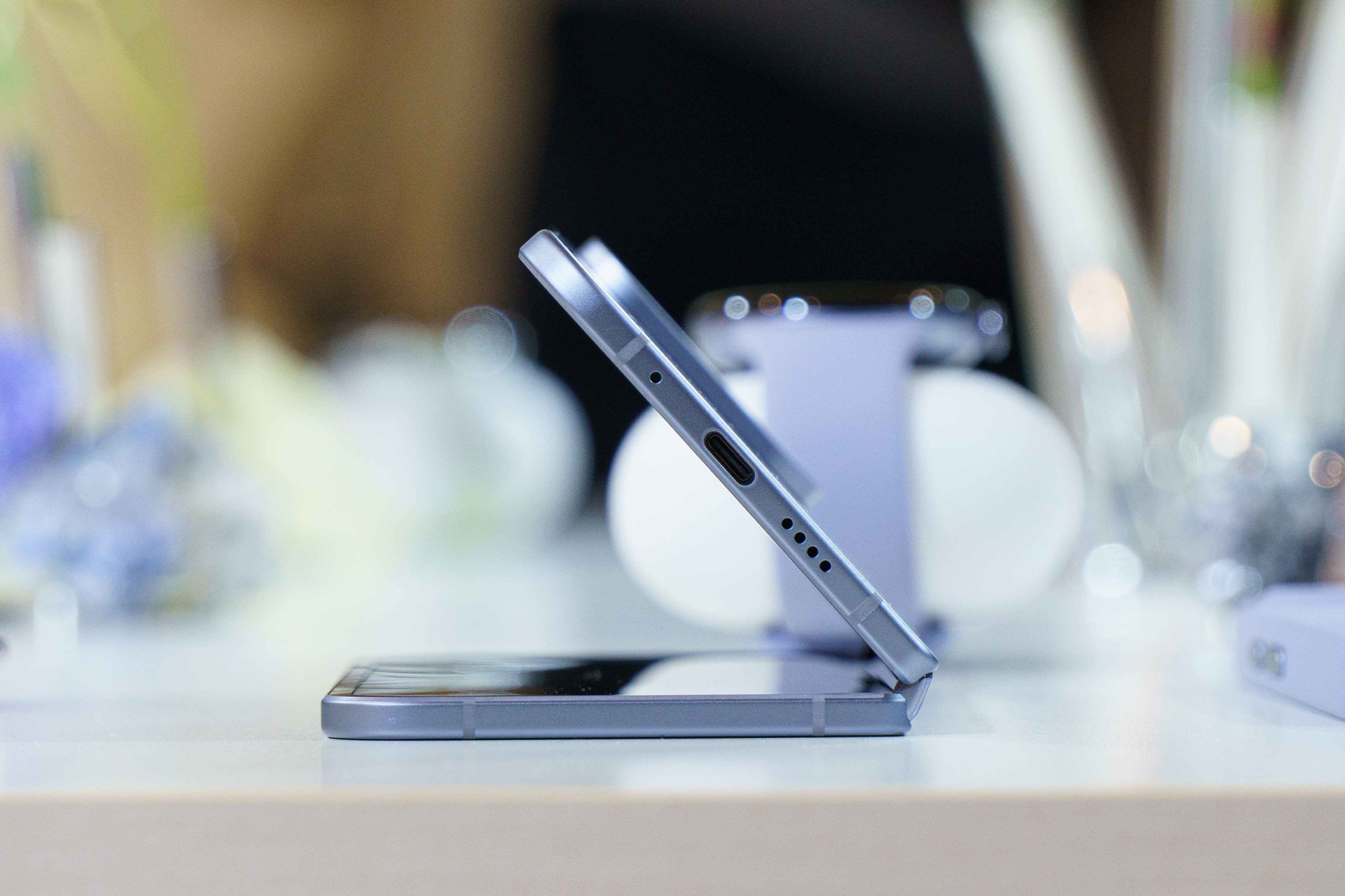 Pixel 10 Pro FoldはなぜIP68防水・電池長持ちを実現できたのか──鍵