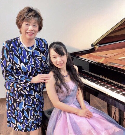 フォトレポート】インストアイベントVol.④ 竹田理琴乃ピアノ