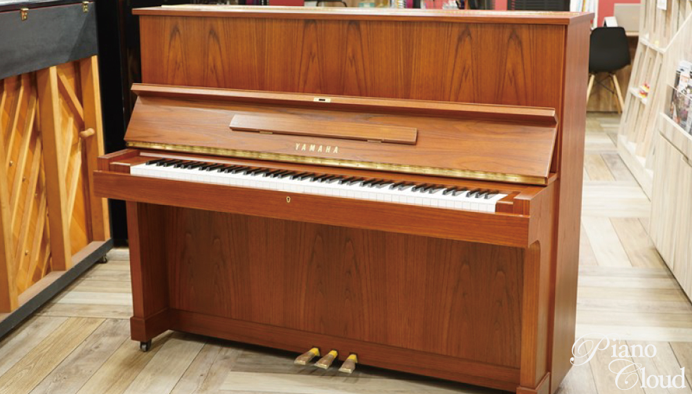 黒鏡面黒艶出し”じゃないアップライトピアノの魅力 | ピアノ専門店