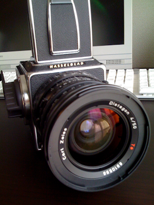 HASSELBLAD Carl Zeiss Distagon T* CFi 50mm F4 FLE入手