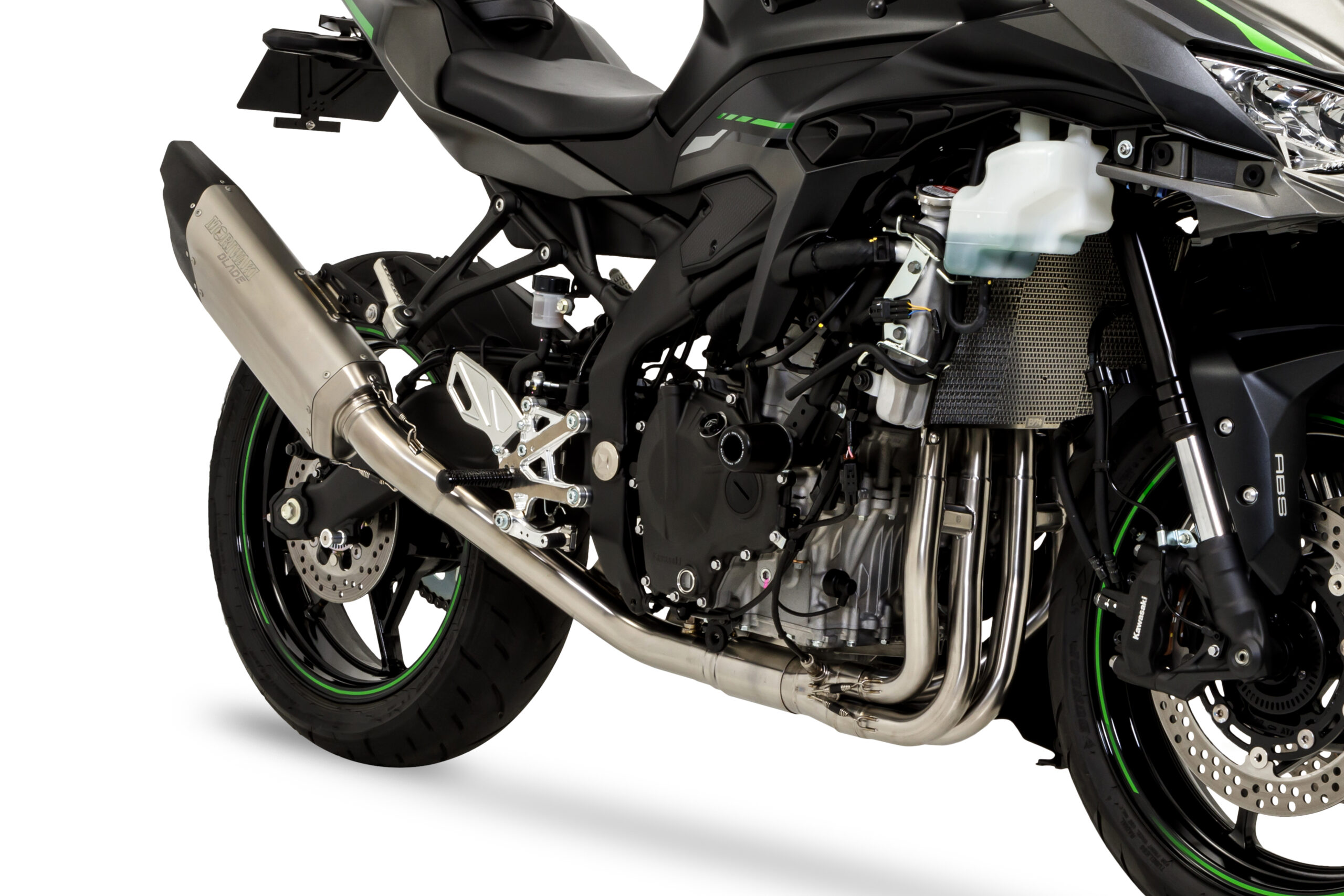 23- ZX-4R Full Exhaust BLADE 発売 – モリワキエンジニアリング