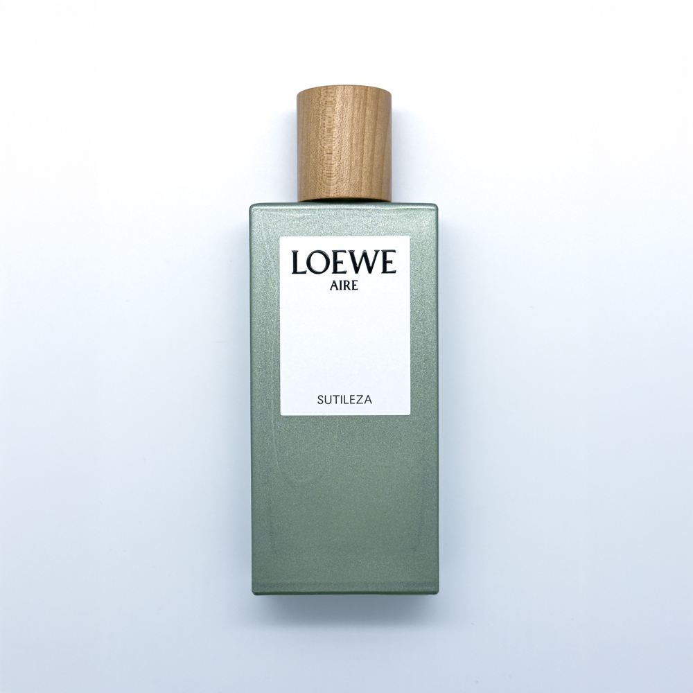 Discover The Delicate Charm Of Loewe Aire Sutileza Sample