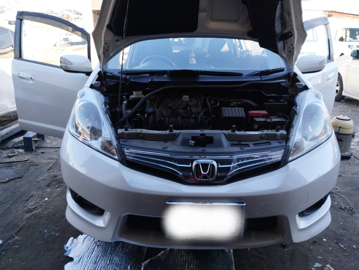 GP2 ホンダ フィットシャトルハイブリッド オイル交換 | 幸せな車屋さん