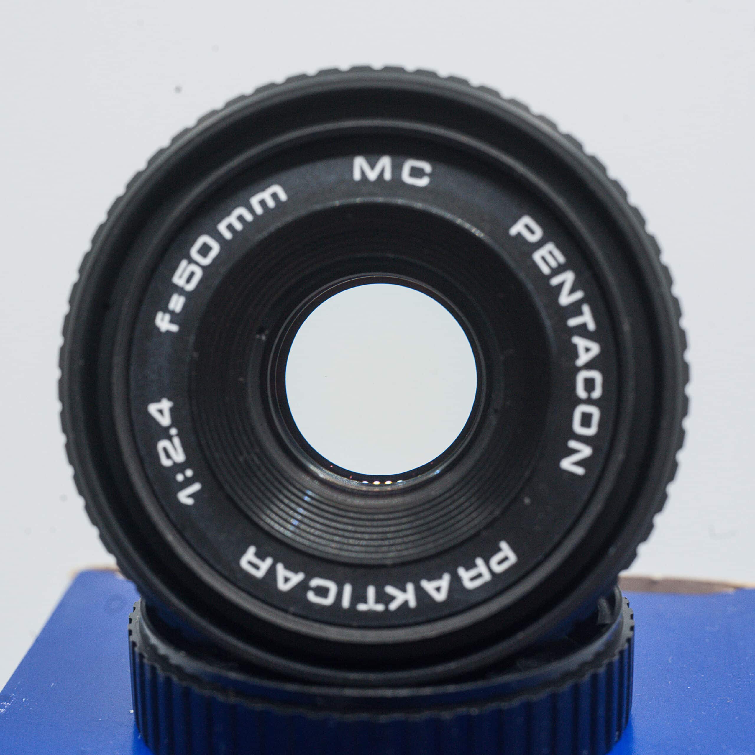 PENTACON PRAKTICAR 50mm f2.4レンズ Pentacon Prakticar 50mm f2.4 MC