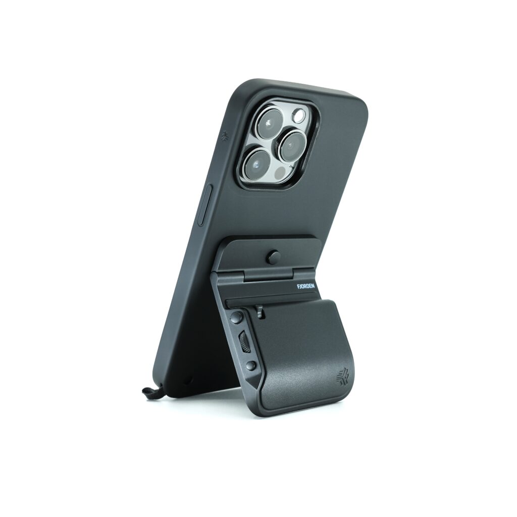 Get a Grip: iPhone plus Fjorden in the Baltic - Macfilos