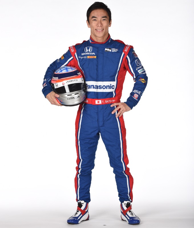 IndyCar画像】佐藤琢磨の新レーシングスーツと26号車のカラーリング