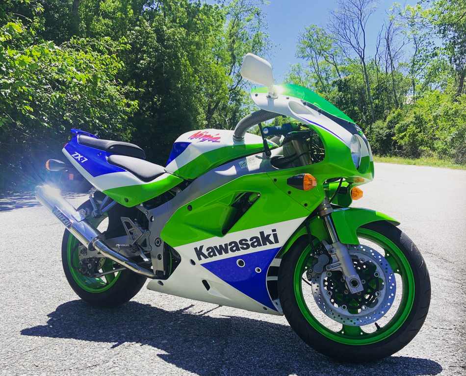 1992 Kawasaki ZX-7 J2 – Iconic Motorbike Auctions